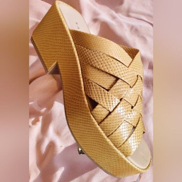 KATY PERRY Women's The BUSY BEE Criss Cross SLIDE Wedge Sandals TRANQUIL BLUE - Picture 7 of 10